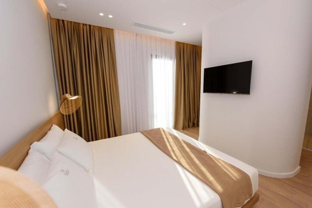 Панорама Mahoro Boutique Hotel Vlore 4*