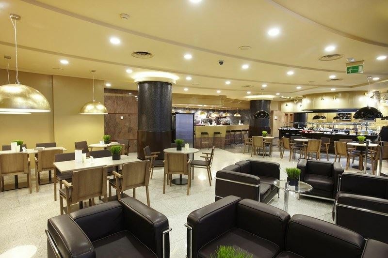 Территория Holiday Inn 5*