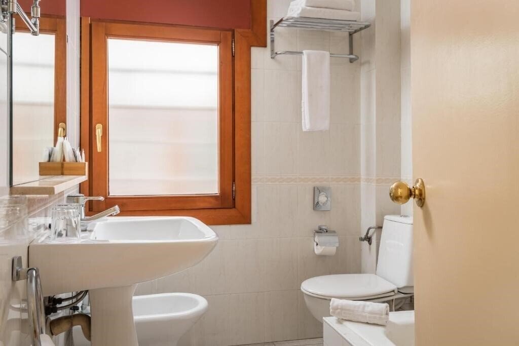 Зображення Sant Jordi 2*