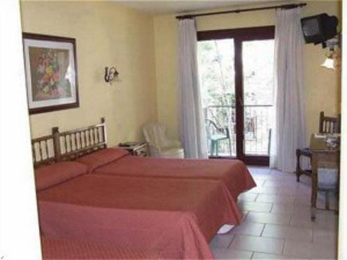 Отель Husa Xalet Besoli 3*