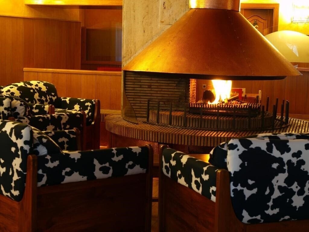 Апартаменты Guillem 4*