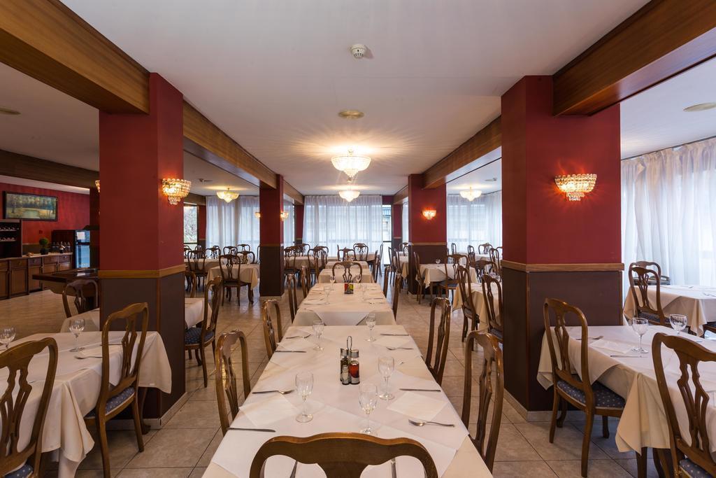 Апартаменты Hotansa Encamp 3*