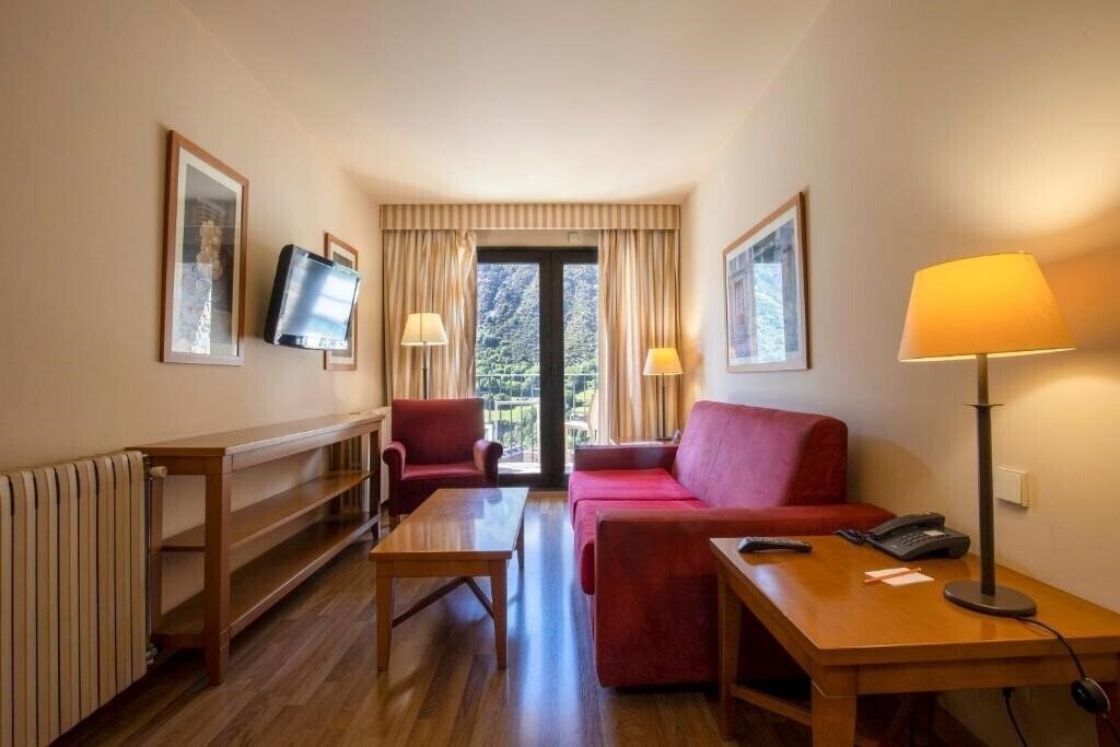 Фото Hotansa Shusski Hotel 4*