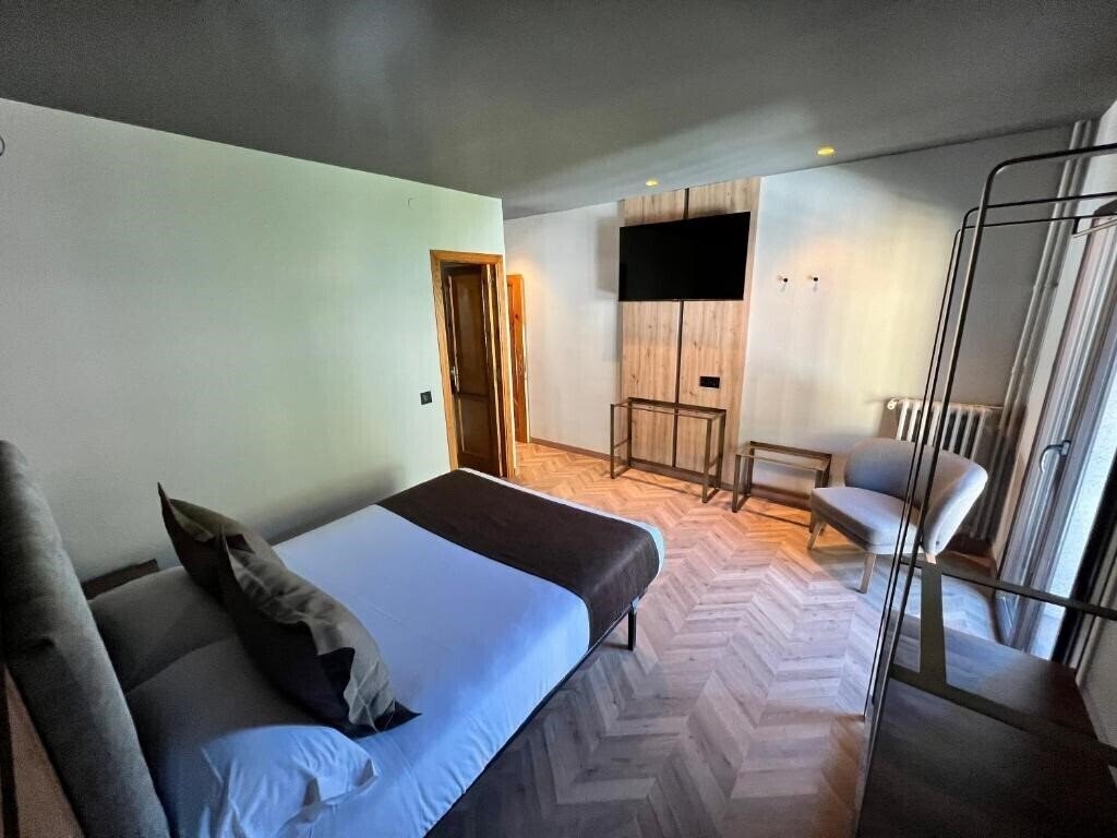 Картинка Paris 3*