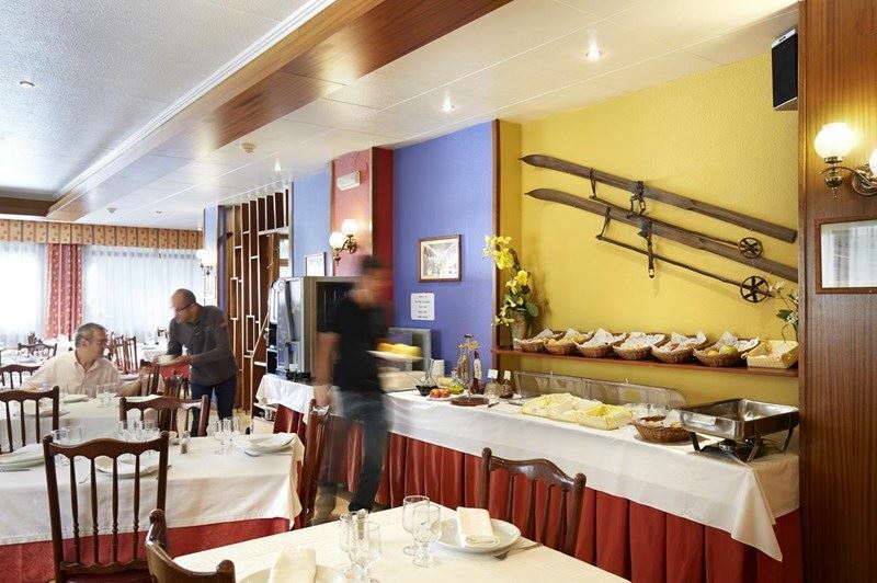 Панорама Univers 3*