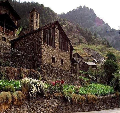 Территория Montalari 2*