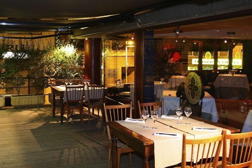 Апартаменти Cosmos 3*