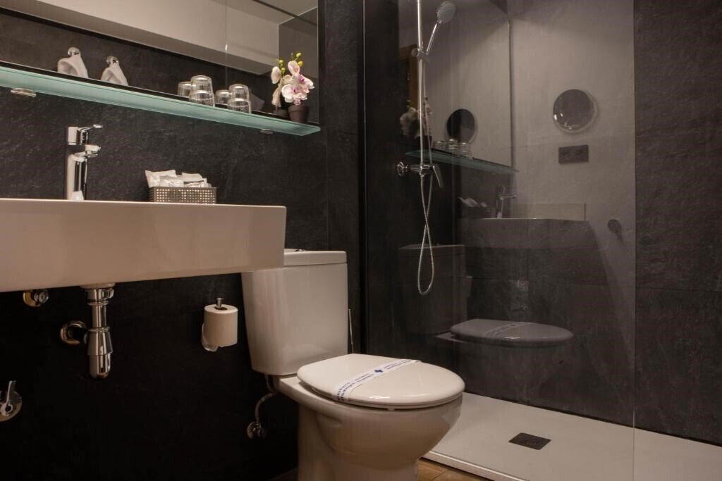 Апартаменти Eureka 4*