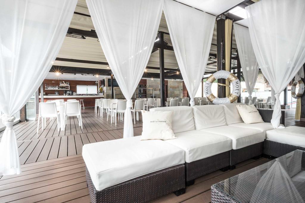 Вид Anyos Park 4*