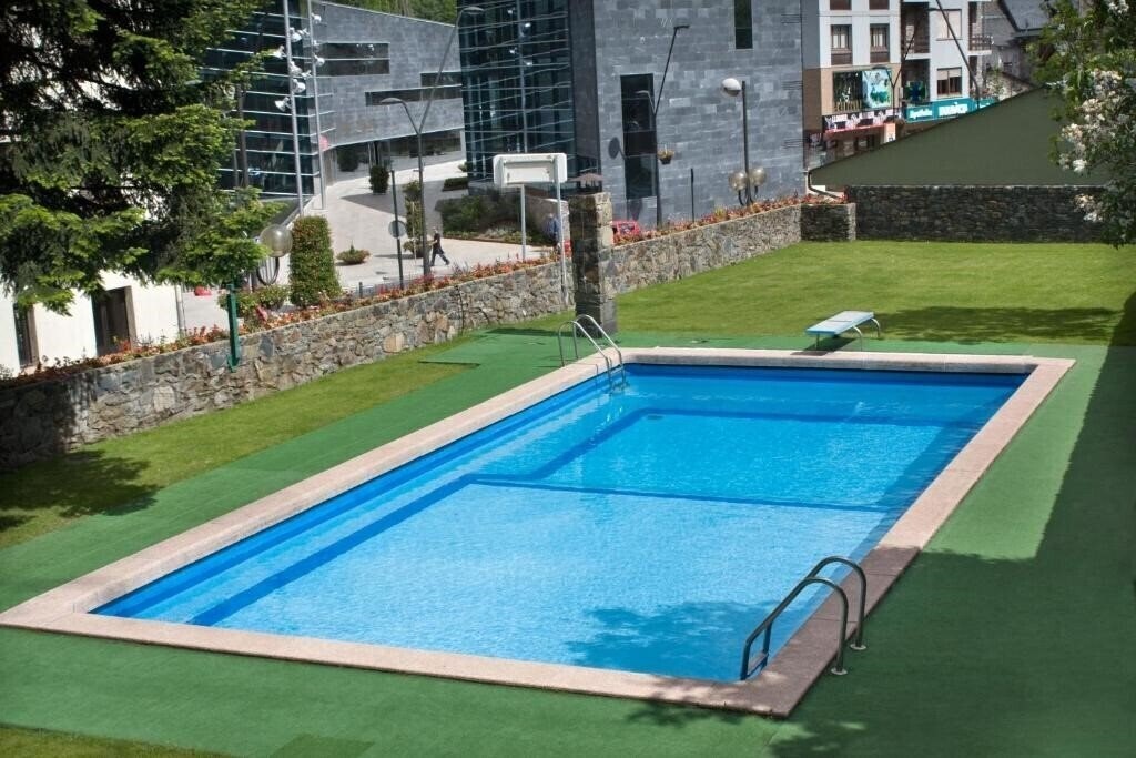 Апартаменти Rutllan 4*