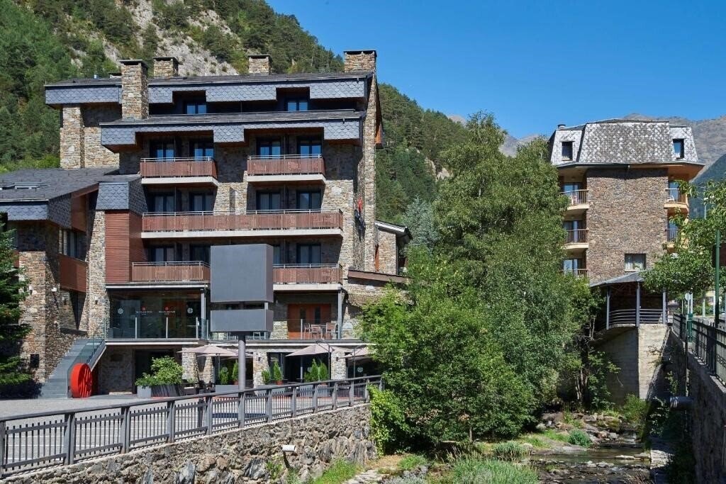 Отель Palome 4*