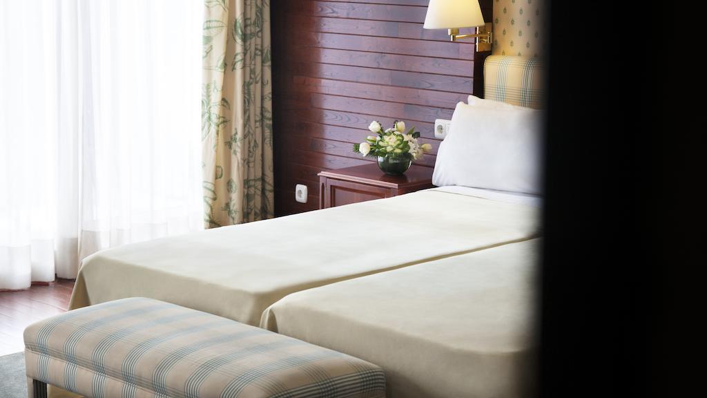 Вид Hotansa Piolets Soldeu Centre 4*