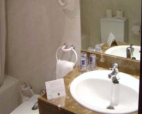 Готель Del Clos 2*