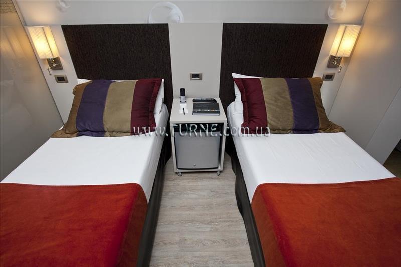 Апартаменти Two Hotel 3*