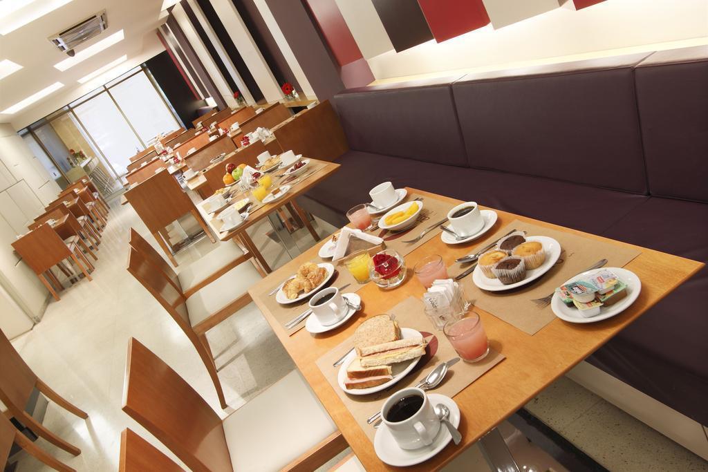 Отель Aspen Suites Hotel 3*