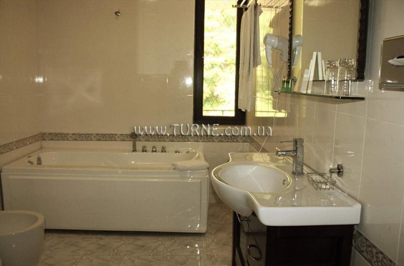 Готель Best Western Paradise Hotel Dilijan 4*