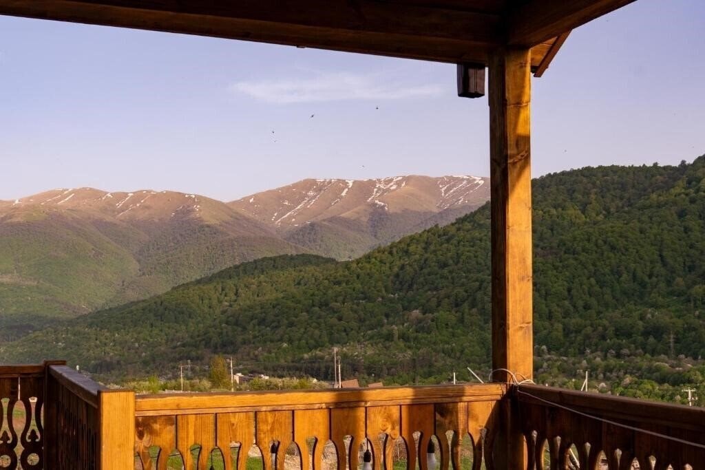 Панорама Motives Inn Dilijan 4*