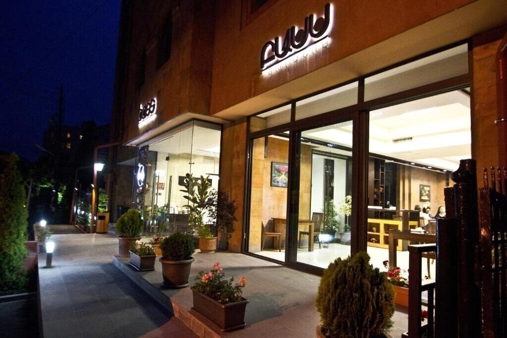 Територія Bass Hotel 4*