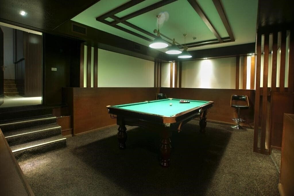 Апартаменти Bass Hotel 4*