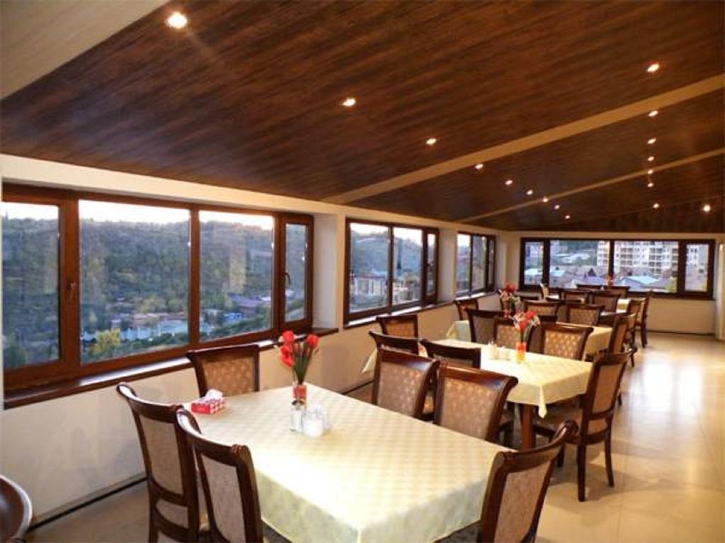 Вид Capital Hotel 3*