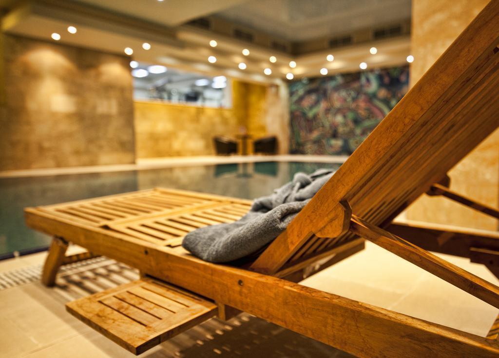 Изображение National 5*