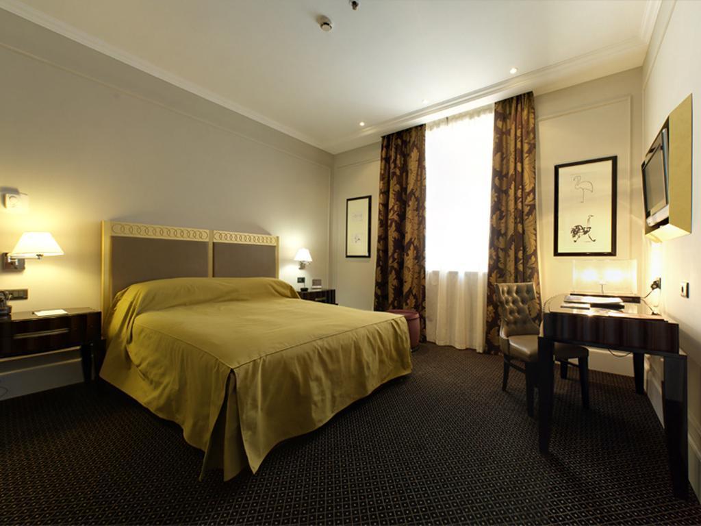 Апартаменти Royal Tulip Grand Hotel Yerevan 5*