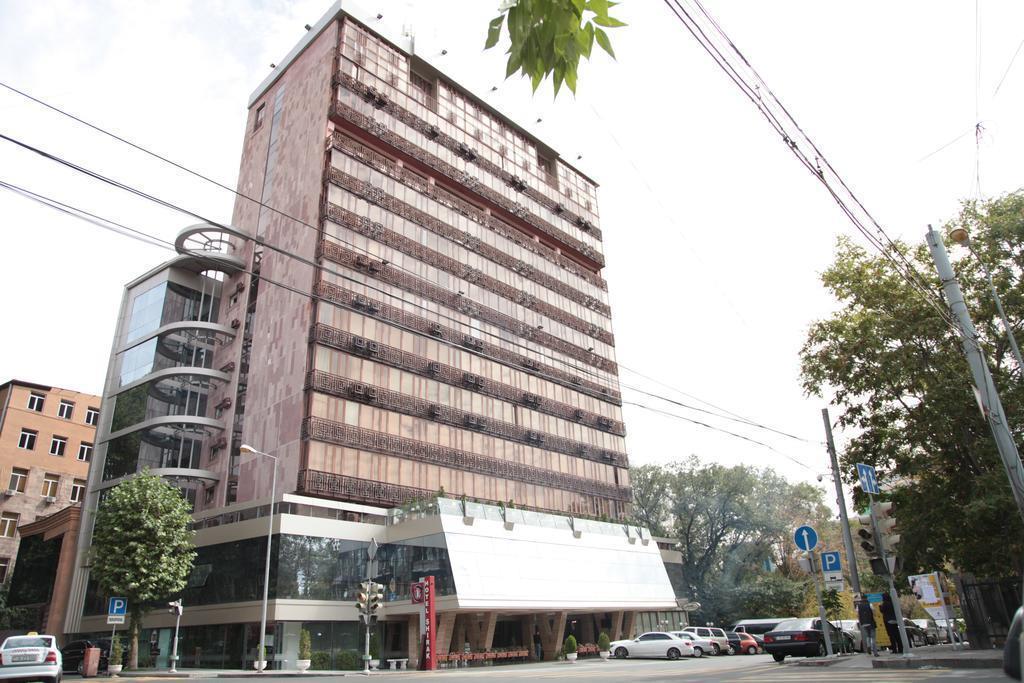 Готель Shirak Hotel 3*