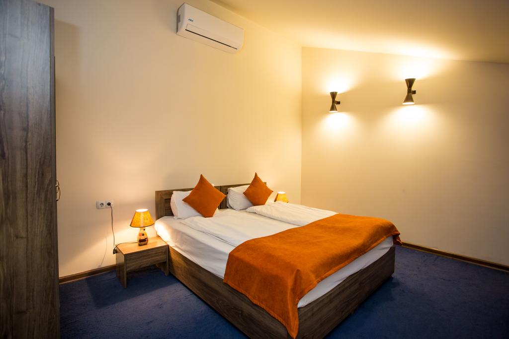 Территория My Hotel Yerevan 3*