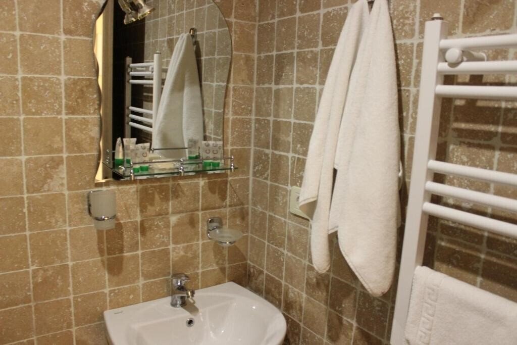 Апартаменты Silk Road Hotel 4*