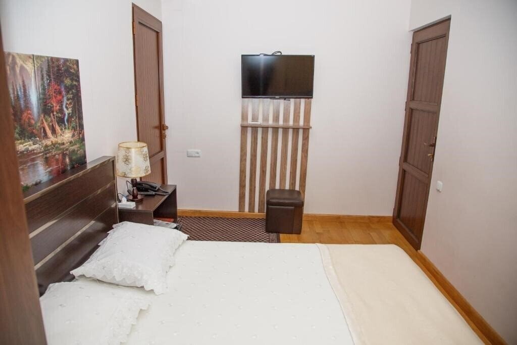 Апартаменти Daniel Boutique Hotel 3*