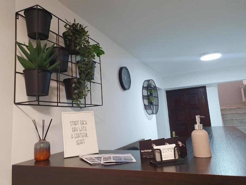 Фотографія City Centre Hotel Yerevan By Picnic 3*