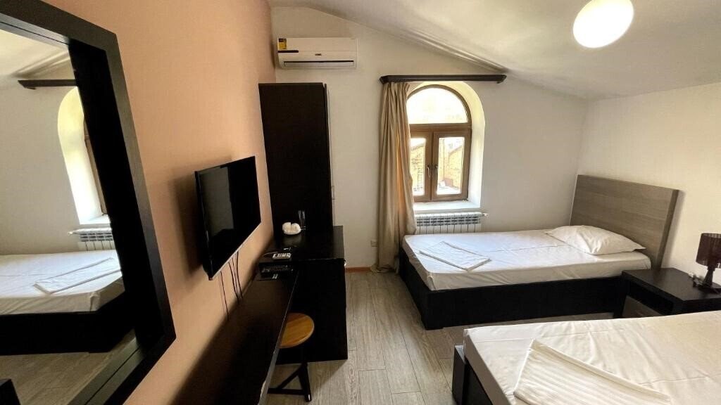 Вид City Centre Hotel Yerevan By Picnic 3*