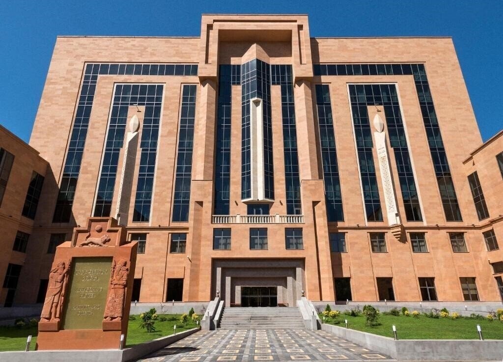 Вид Ani Grand + 4*