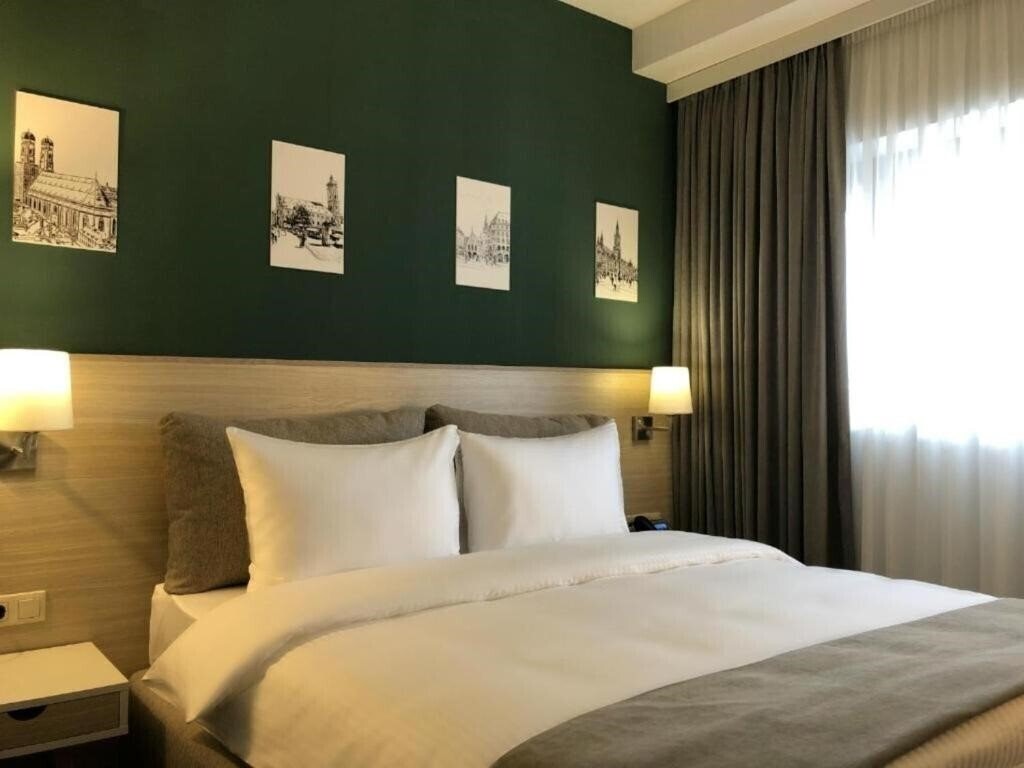 Готель In City Hotel 4*