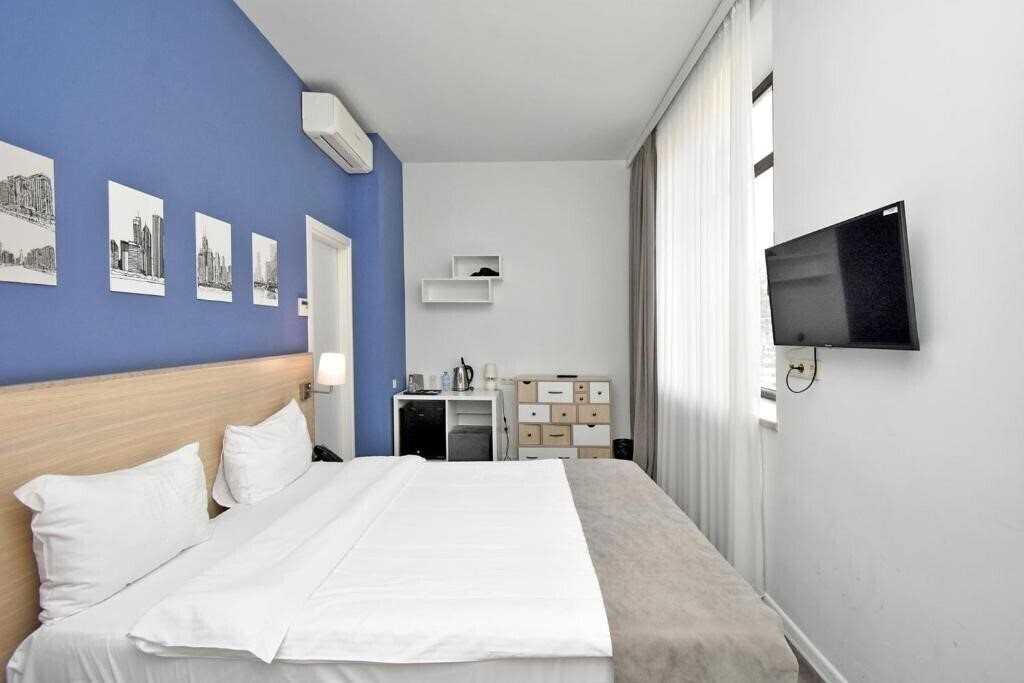 Апартаменти In City Hotel 4*