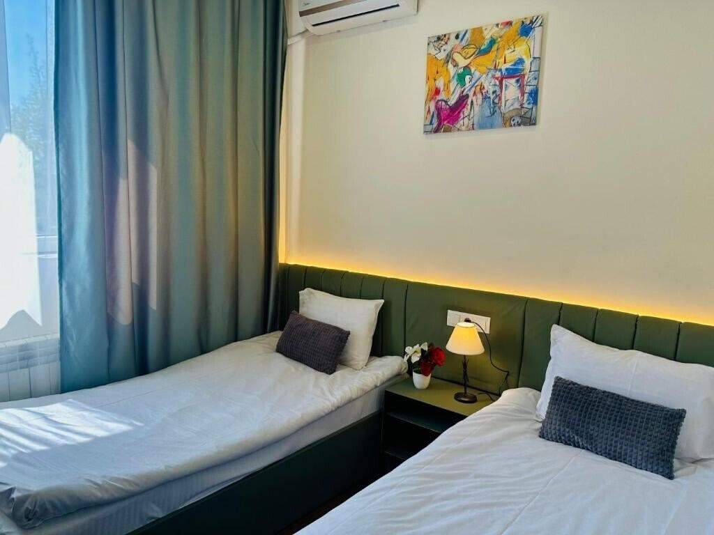 Апартаменти Nava Hotel 3*