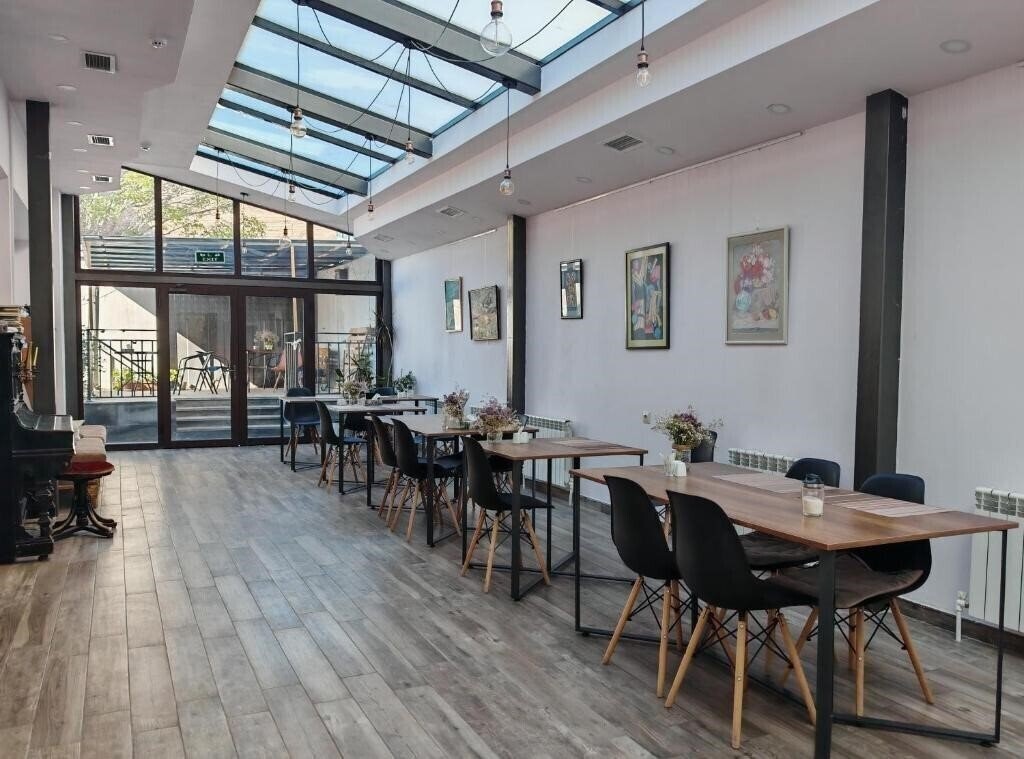 Фотографія Blur Inn Gallery 3*