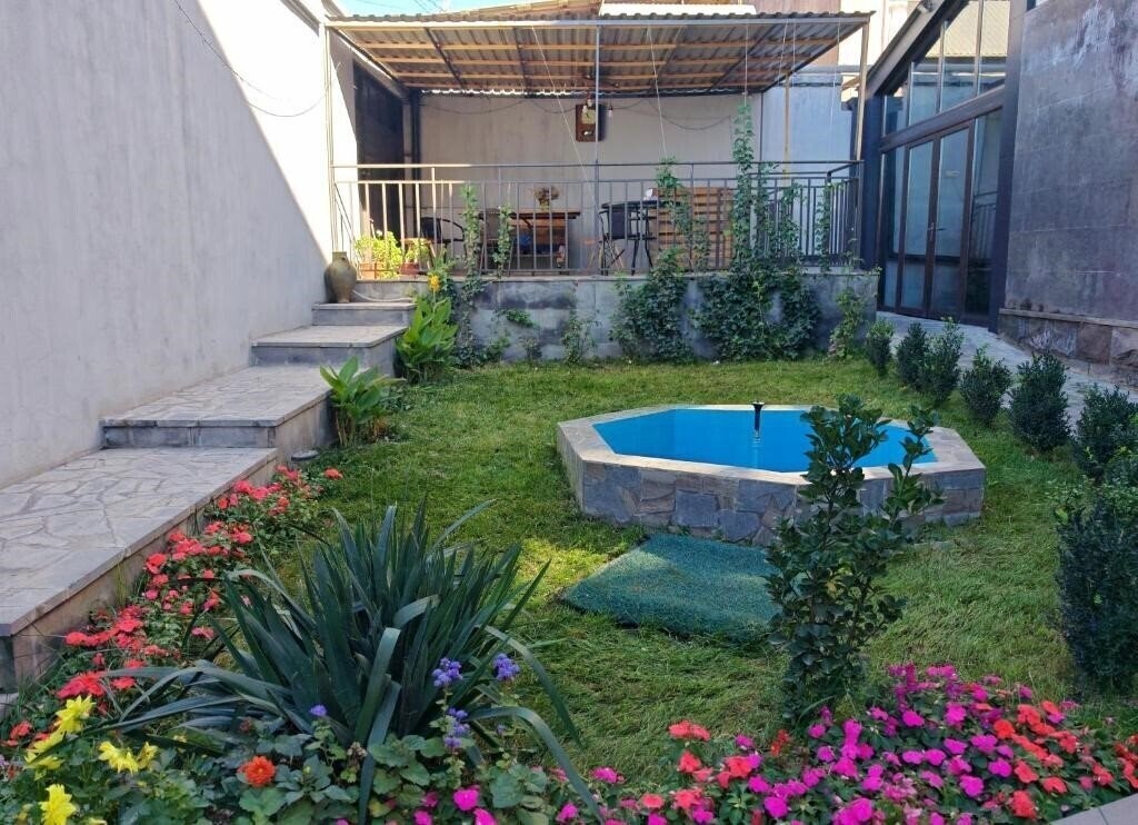 Картинка Blur Inn Gallery 3*