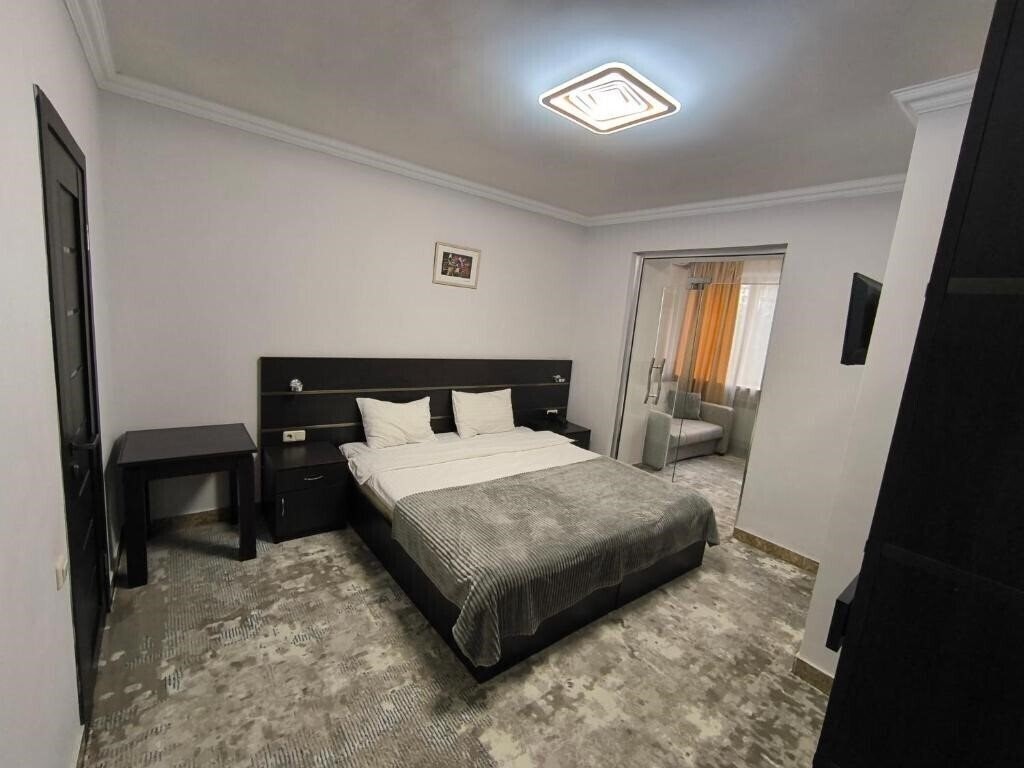 Апартаменти Skyline Yerevan 3*