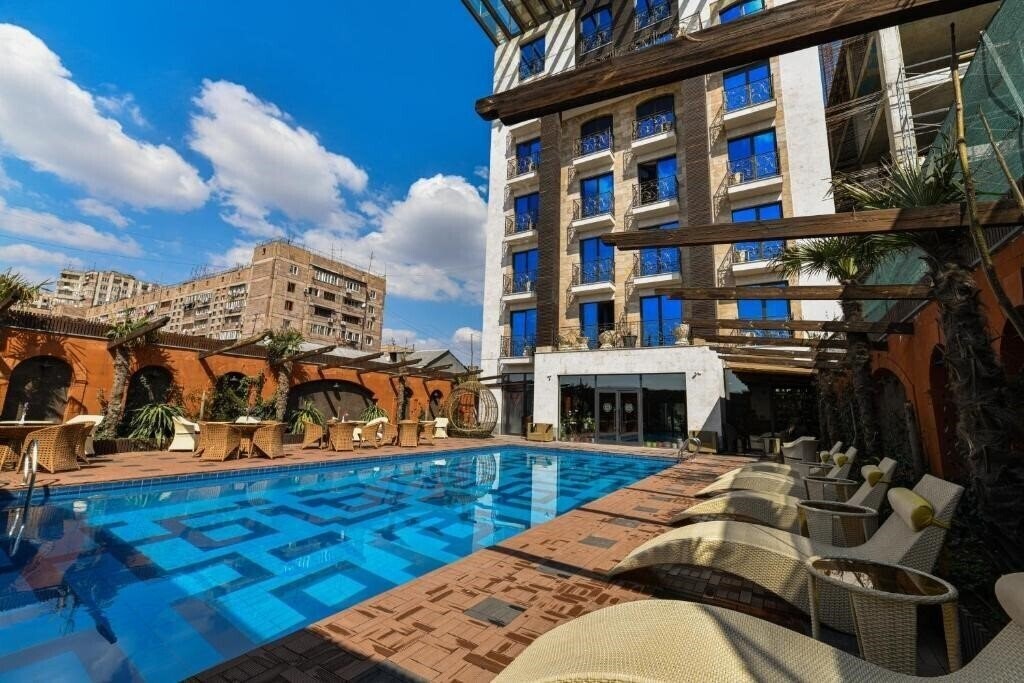 Готель Konyak Hotel 4*