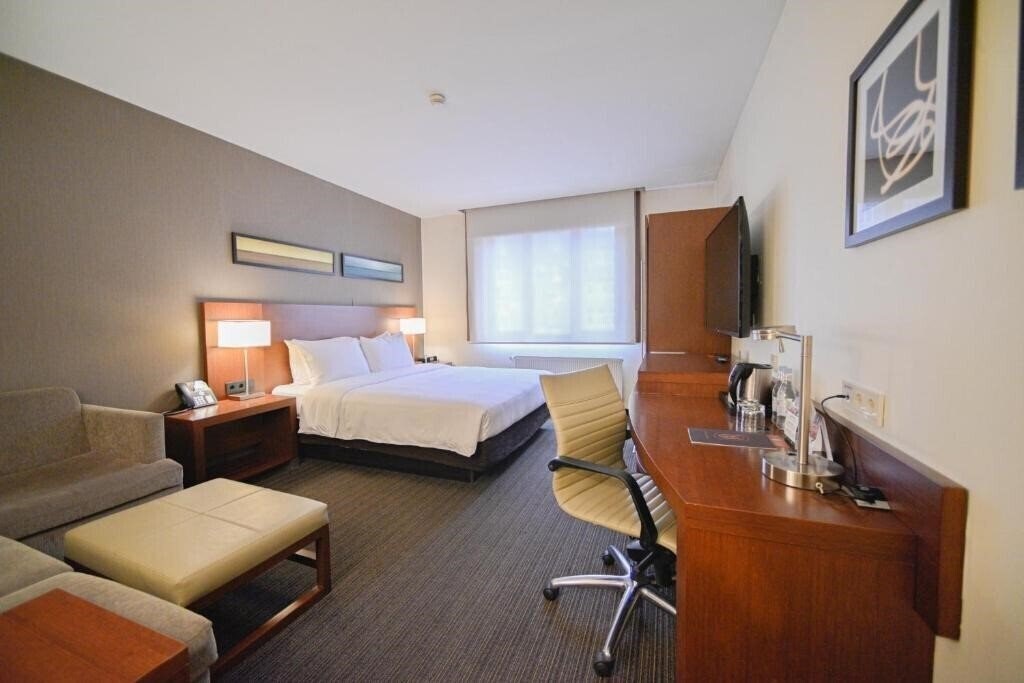 Готель Yerevan Place Hotel 4*