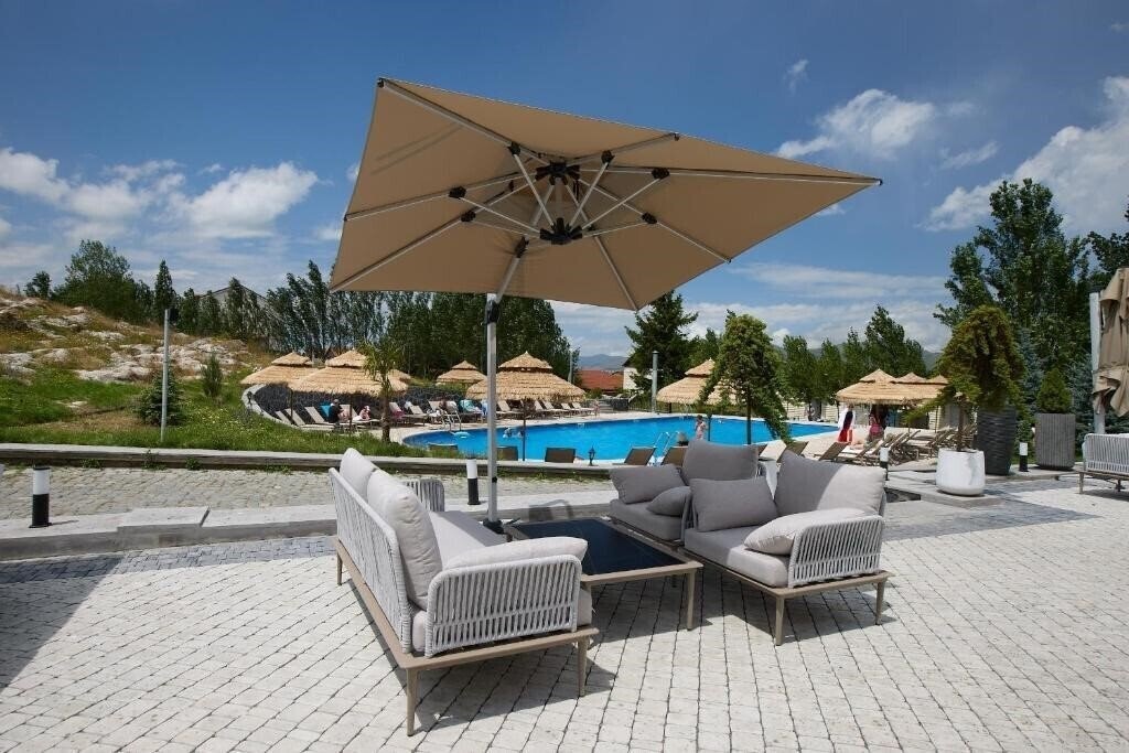 Територія Noy Land Resort 3*