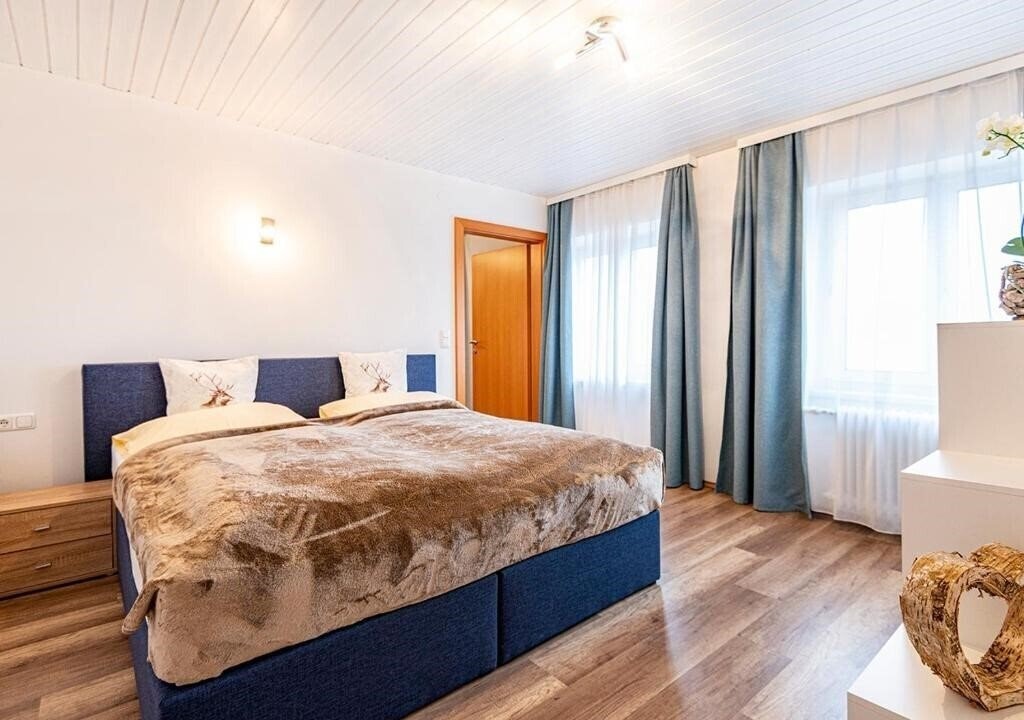 Территория Bristol Hotel 3*