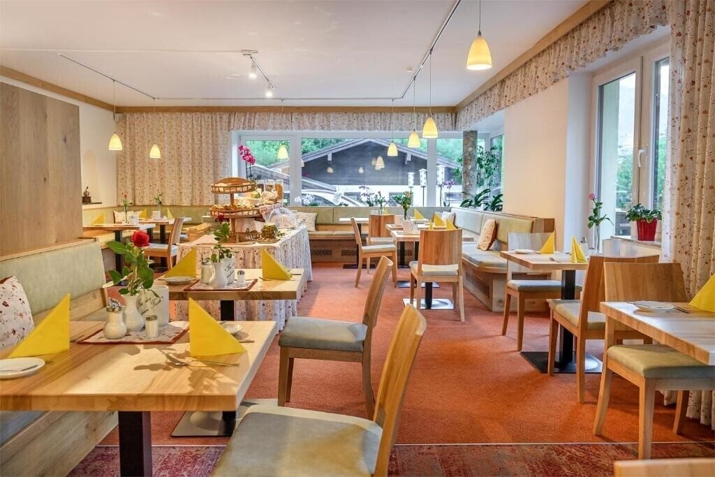 Фотографія St. Leonhard Apartment (Bad Hofgastein) 3*