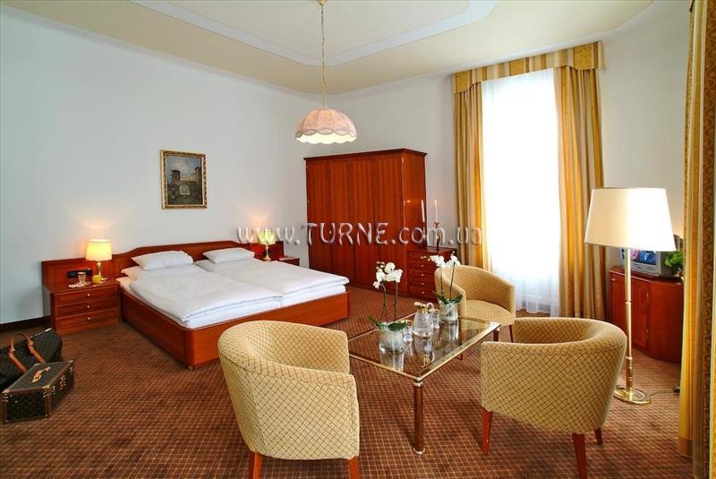 Территория Hotel Weismayr 4*