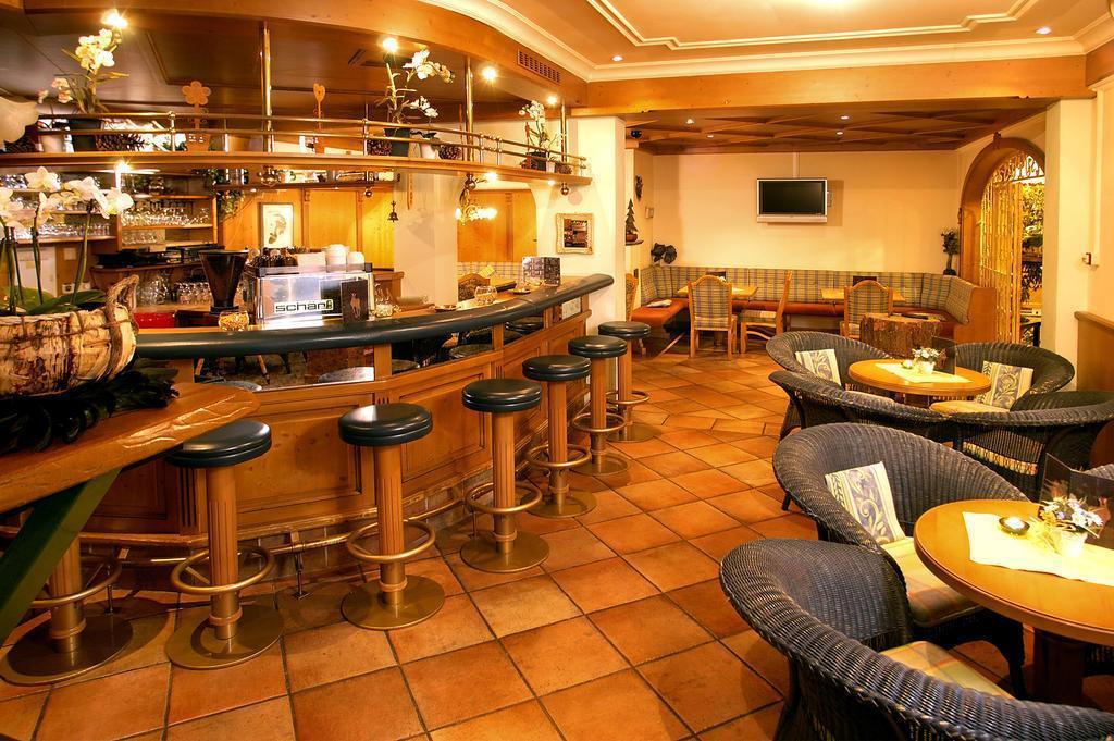 Вид St Hubertushof 3*