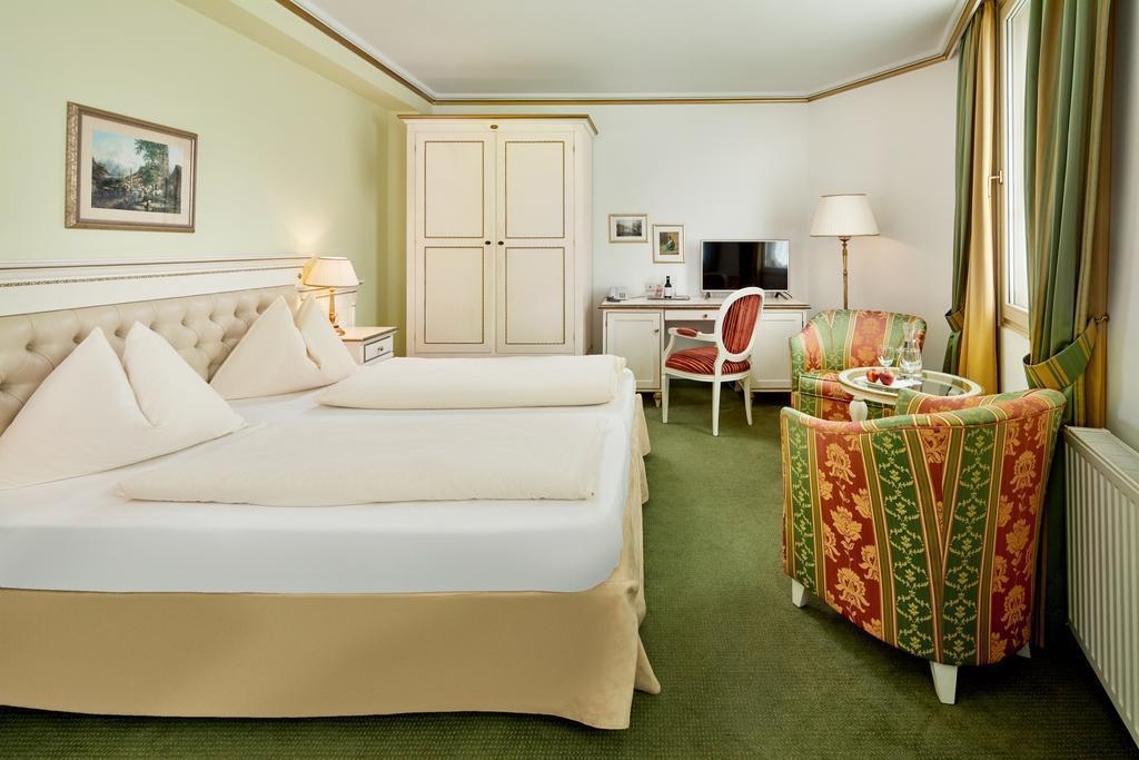 Територія Grand Hotel 4*