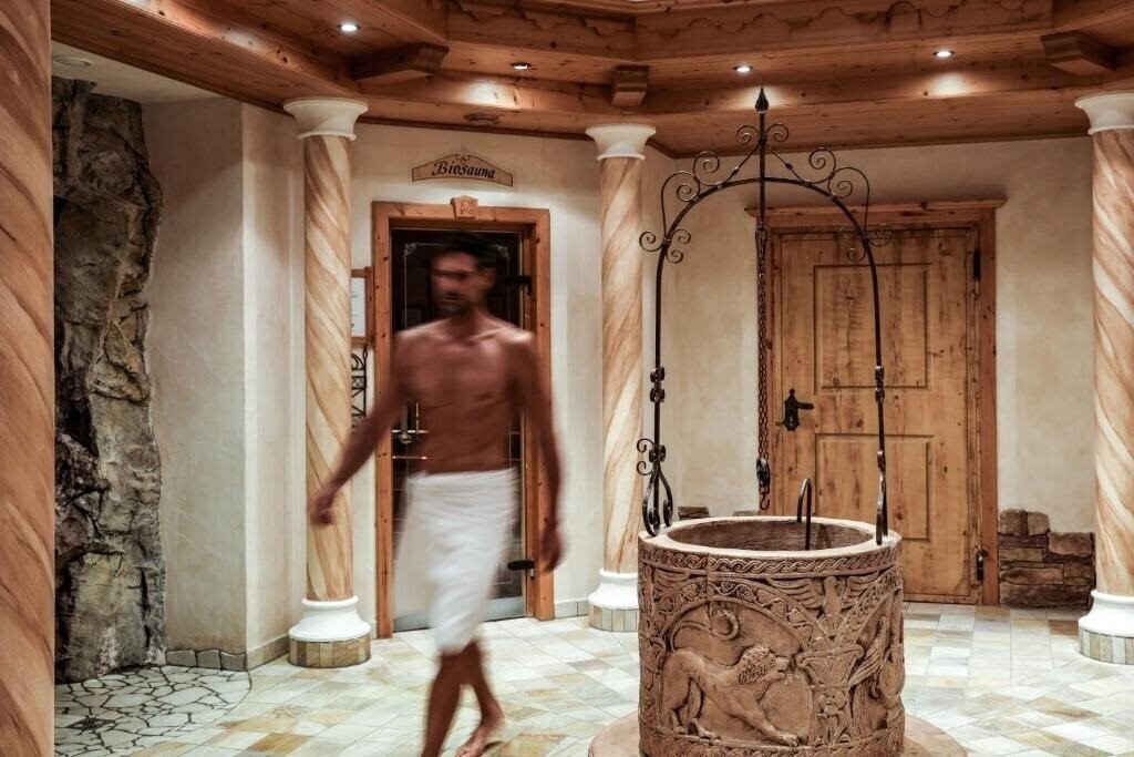 Фотографія Almhof 4*