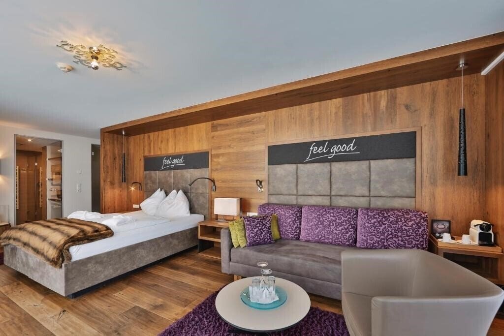 Апартаменти Fliana 4*