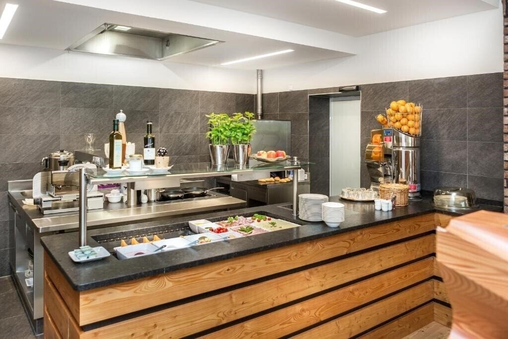 Панорама Talblick Hotel Garni 3*